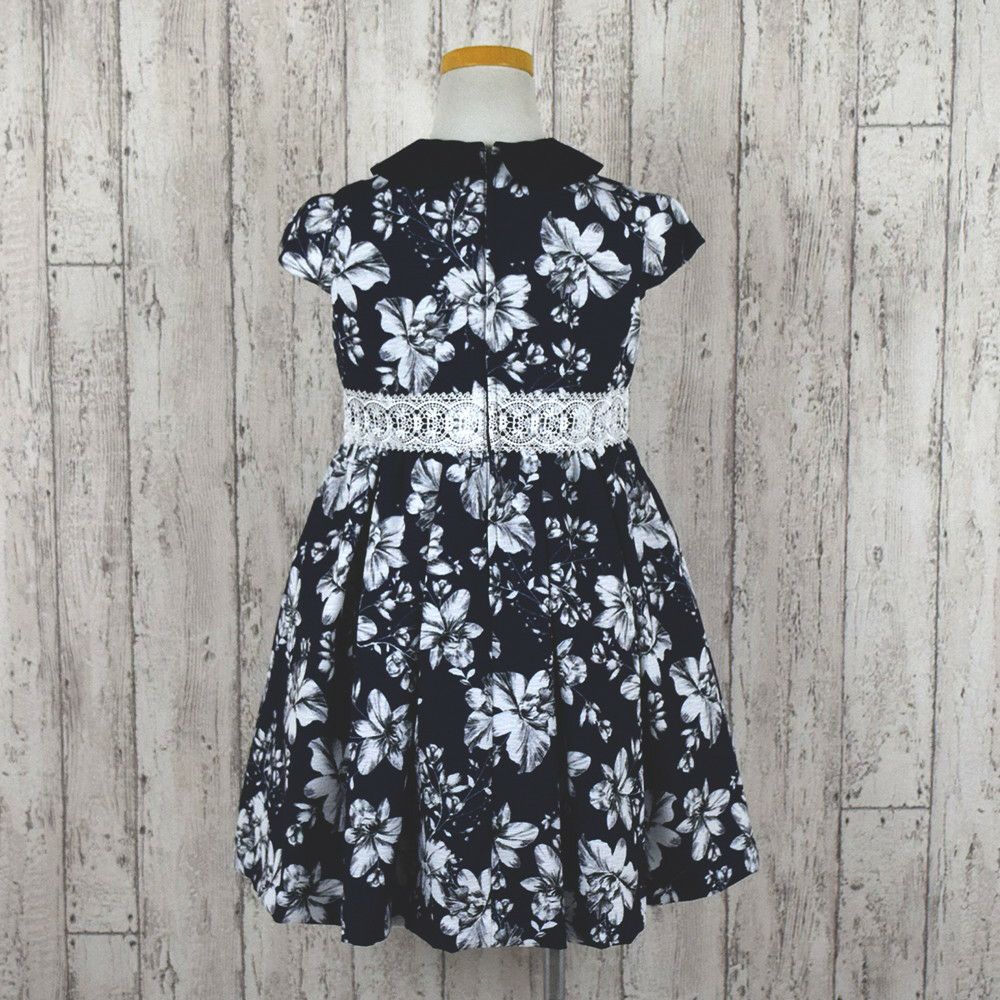 特別な日にぴったりのカラーの男の子用フォーマルスーツ。シンプルで美しいシルエットが魅力のAngel's Closetの子供フォーマル レンタル商品（【レンタル】プリントワンピースアンサンブル（CAT898304）120cm）｜画像3