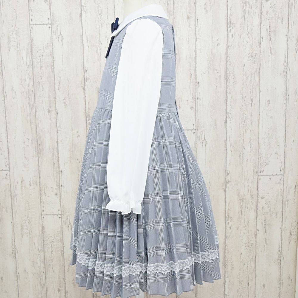 特別な日にぴったりのカラーの男の子用フォーマルスーツ。シンプルで美しいシルエットが魅力のAngel's Closetの子供フォーマル レンタル商品（【レンタル】レースボレロクリスタルプリーツアンサンブル【CHOPIN】（CAT802301）120・130cm）｜画像8