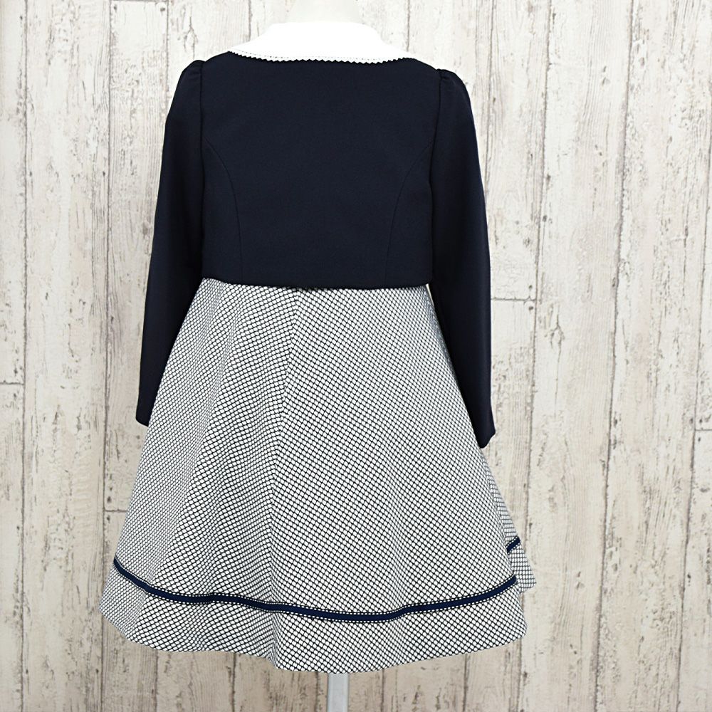 特別な日にぴったりのネイビーカラーの男の子用フォーマルスーツ。シンプルで美しいシルエットが魅力のAngel's Closetの子供フォーマル レンタル商品（【レンタル】千鳥格子ネイビーアンサンブル（CAT889310）【CHOPIN】120cm）｜画像3