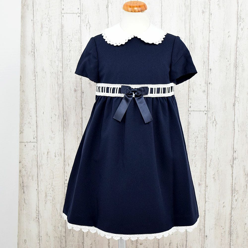 特別な日にぴったりのカラーの男の子用フォーマルスーツ。シンプルで美しいシルエットが魅力のAngel's Closetの子供フォーマル レンタル商品（【レンタル】フリルワンピースボレロセットアンサンブル（CAT879303W）【CHOPIN】　120cm）｜画像6