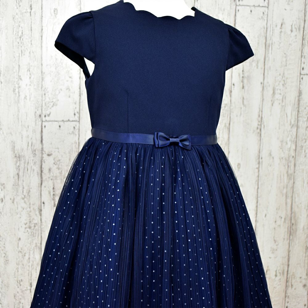 特別な日にぴったりのカラーの男の子用フォーマルスーツ。シンプルで美しいシルエットが魅力のAngel's Closetの子供フォーマル レンタル商品（【レンタル】レース使いプリーツシフォンアンサンブル（CAT802300）　120cm）｜画像5