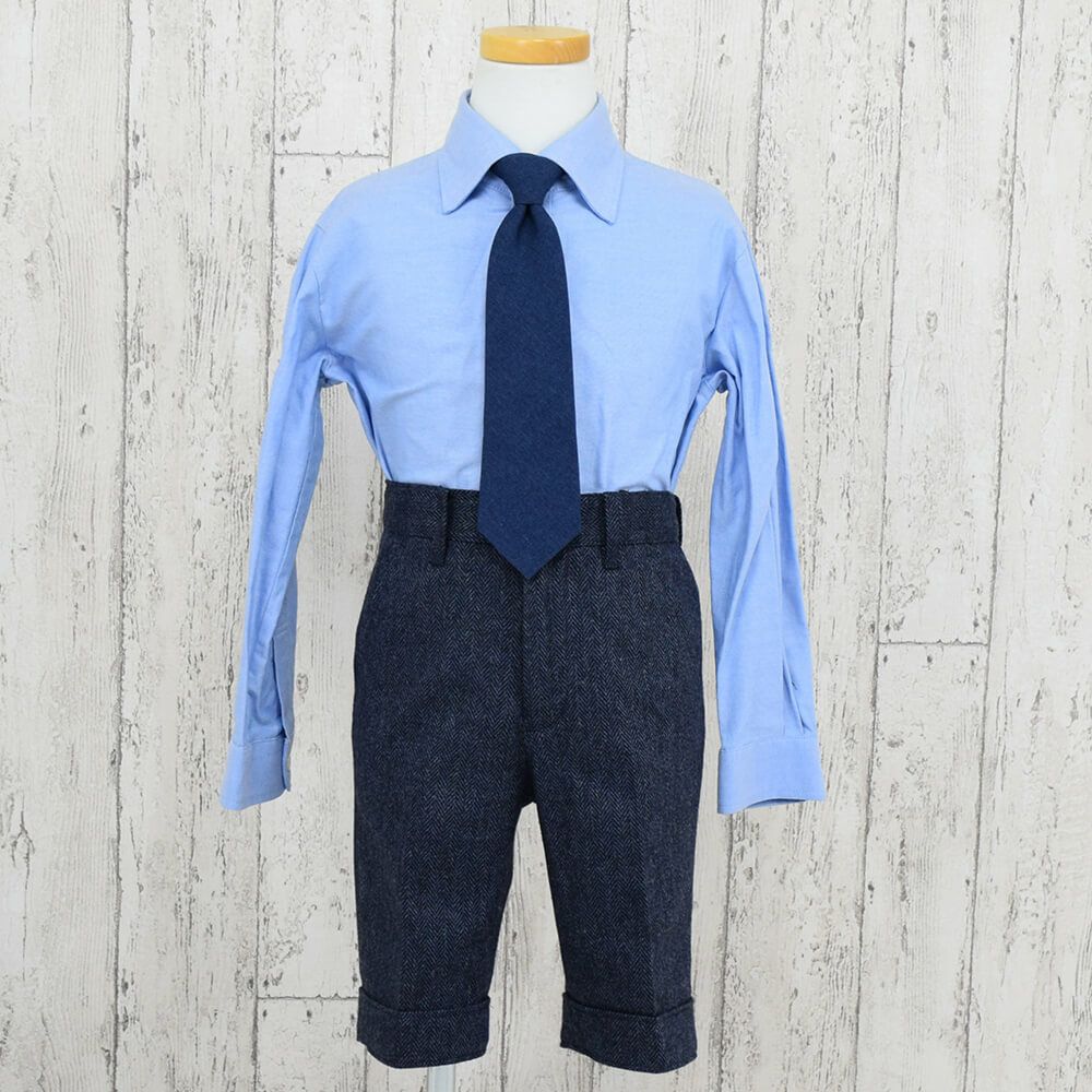 特別な日にぴったりのカラーの男の子用フォーマルスーツ。シンプルで美しいシルエットが魅力のAngel's Closetの子供フォーマル レンタル商品（【レンタル】ベスト付きヘリンボーン英国調セットスーツ（CAT885402））｜画像6