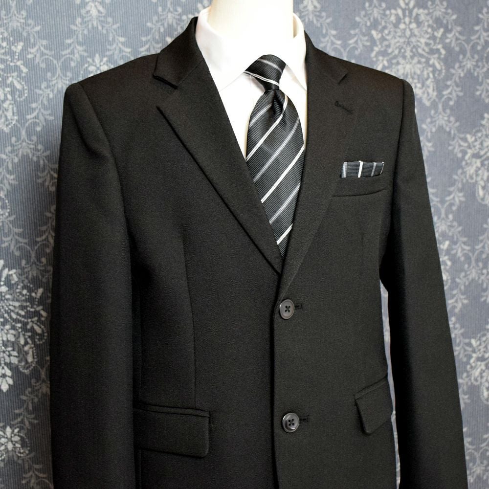 特別な日にぴったりのカラーの男の子用フォーマルスーツ。シンプルで美しいシルエットが魅力のAngel's Closetの子供フォーマル レンタル商品（【レンタル】レジメンタルタイ ベーシック 長ズボンスーツ5点セット（CAT595602））｜画像4