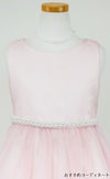 ピアノ発表会や結婚式にぴったりのカラーの女の子用キッズドレス。シンプルで美しいシルエットが魅力のAngel's Closetの子供ドレス レンタル商品（【レンタル】クリスタルオーガンジーフローラル刺繍スカラップ子供ドレス(KD364)ローズ）｜画像7