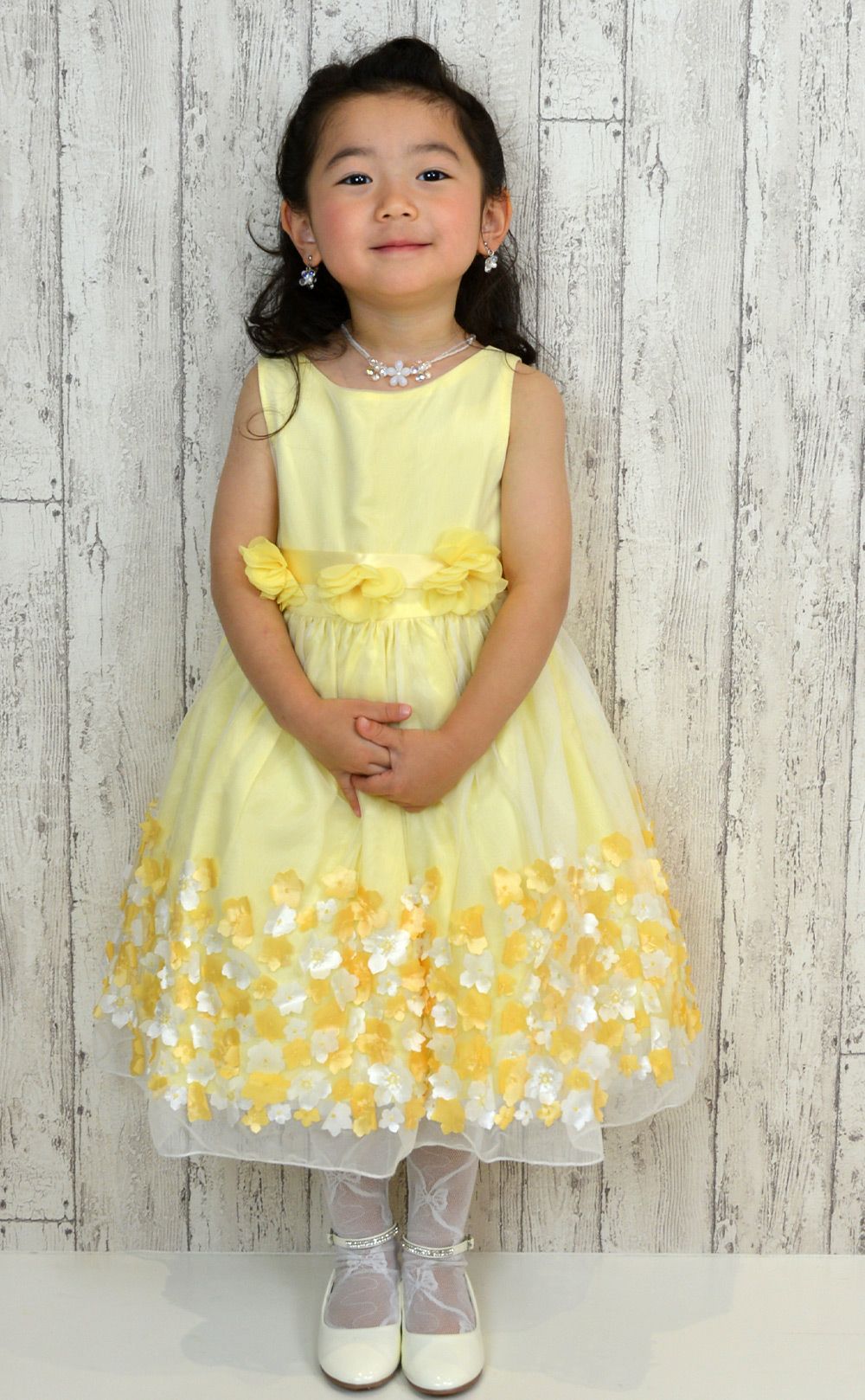 ピアノ発表会や結婚式にぴったりのカラーの女の子用キッズドレス。シンプルで美しいシルエットが魅力のAngel's Closetの子供ドレス レンタル商品（【レンタル】フラワーモチーフスカートメッシュ子供ドレス(KD332)アクア）｜画像14