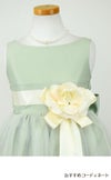 ピアノ発表会や結婚式にぴったりのカラーの女の子用キッズドレス。シンプルで美しいシルエットが魅力のAngel's Closetの子供ドレス レンタル商品（【レンタル】ヴィンテージサテン＆チュール子供ドレス(SK402)セージ）｜画像7