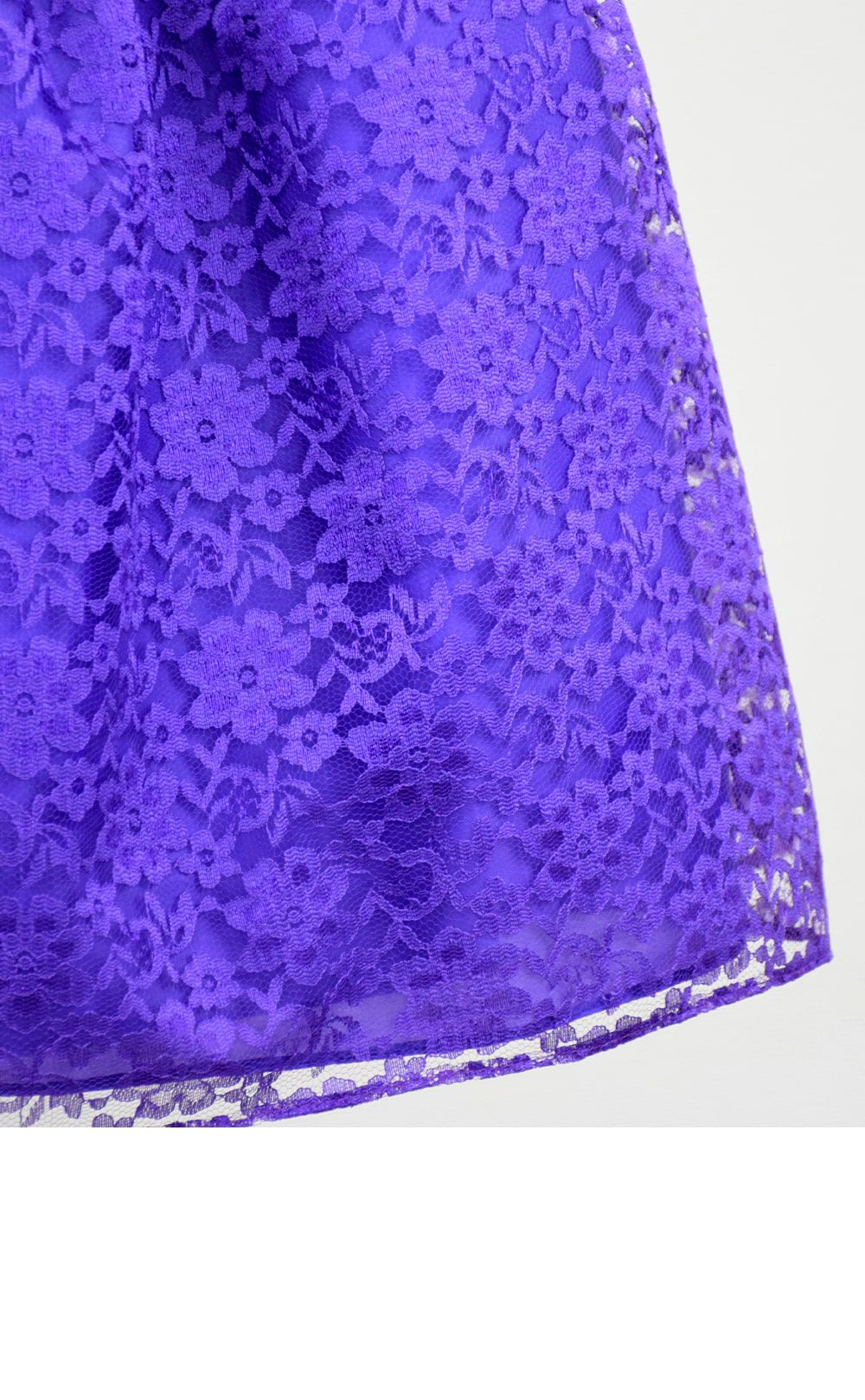 ピアノ発表会や結婚式にぴったりのカラーの女の子用キッズドレス。シンプルで美しいシルエットが魅力のAngel's Closetの子供ドレス レンタル商品（【レンタル】フラワーレースサテンリボン子供ドレス(CCD749)パープル）｜画像6