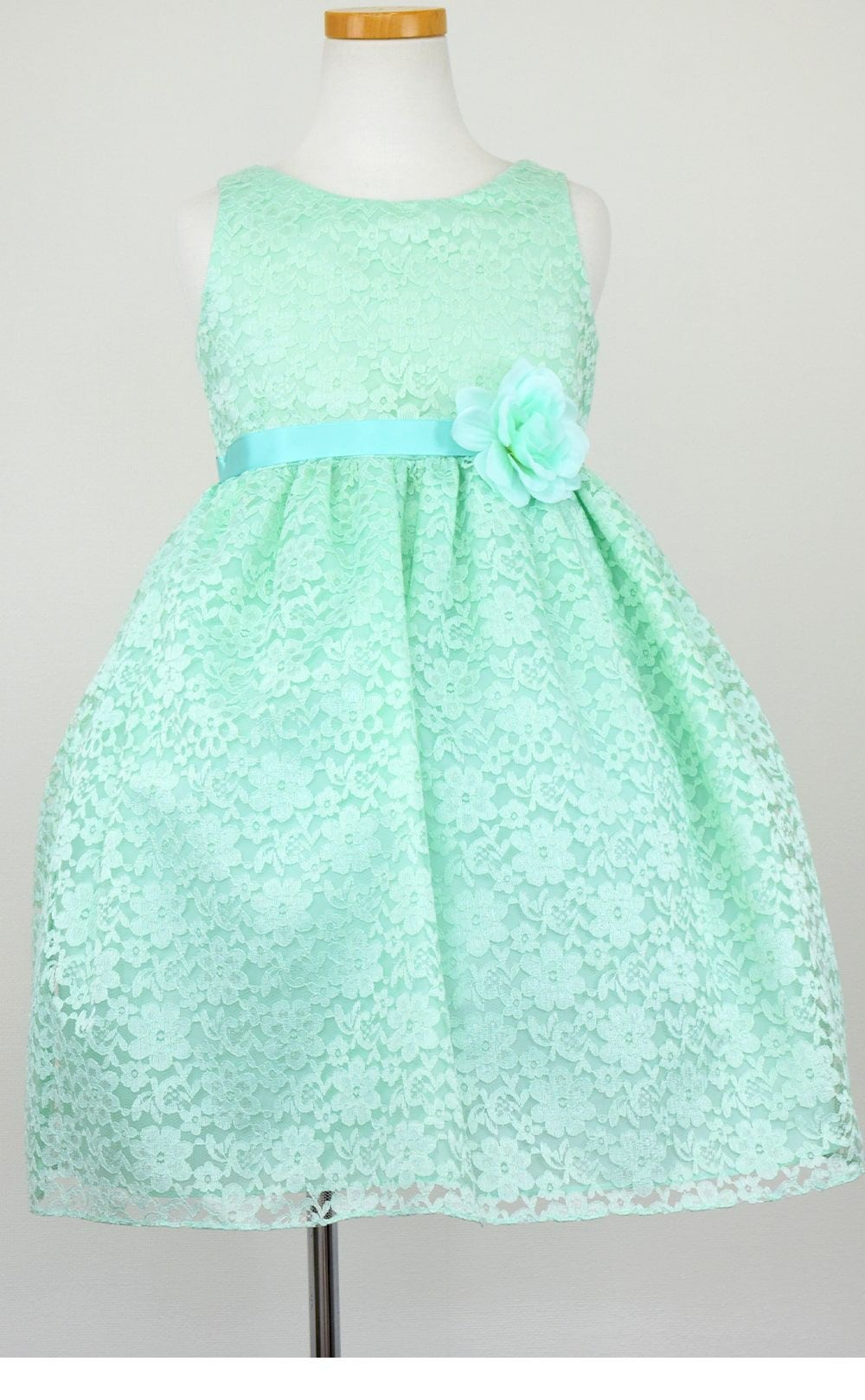 ピアノ発表会や結婚式にぴったりのカラーの女の子用キッズドレス。シンプルで美しいシルエットが魅力のAngel's Closetの子供ドレス レンタル商品（【レンタル】フラワーレースサテンリボン子供ドレス(CCD749)ミント）｜画像3