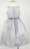 ピアノ発表会や結婚式にぴったりのカラーの女の子用キッズドレス。シンプルで美しいシルエットが魅力のAngel's Closetの子供ドレス レンタル商品（【レンタル】フラワーレースサテンリボン子供ドレス(CCD749)シルバー）｜画像5