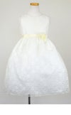 ピアノ発表会や結婚式にぴったりのカラーの女の子用キッズドレス。シンプルで美しいシルエットが魅力のAngel's Closetの子供ドレス レンタル商品（【レンタル】フラワーレースサテンリボン子供ドレス(CCD749)アイボリー）｜画像3