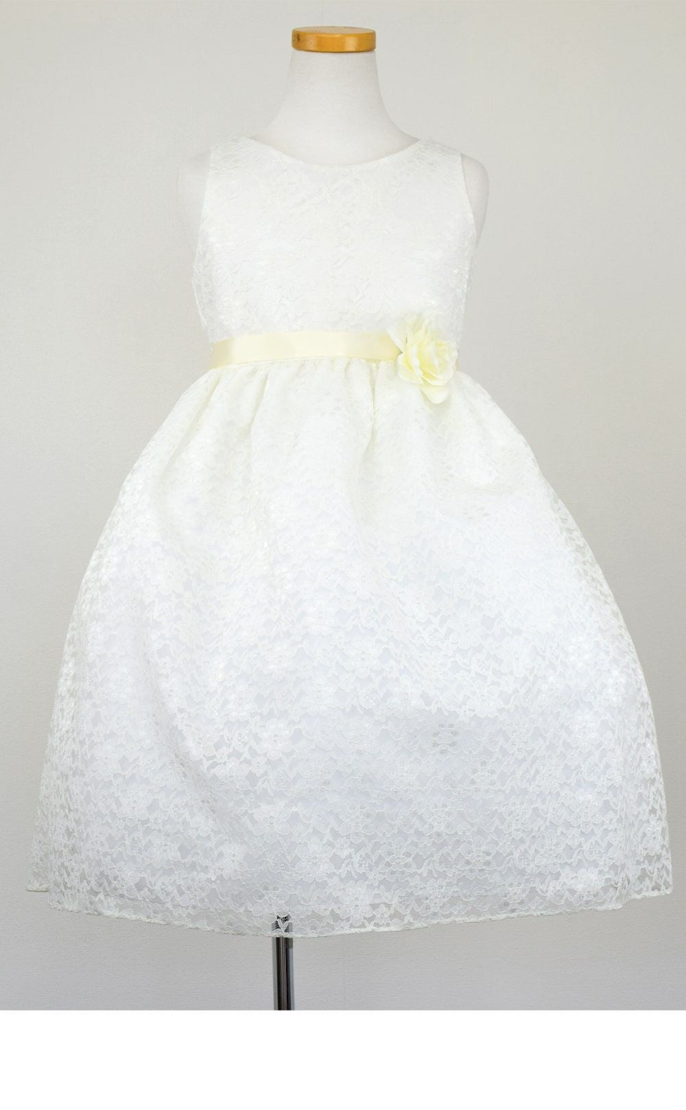 ピアノ発表会や結婚式にぴったりのカラーの女の子用キッズドレス。シンプルで美しいシルエットが魅力のAngel's Closetの子供ドレス レンタル商品（【レンタル】フラワーレースサテンリボン子供ドレス(CCD749)アイボリー）｜画像3