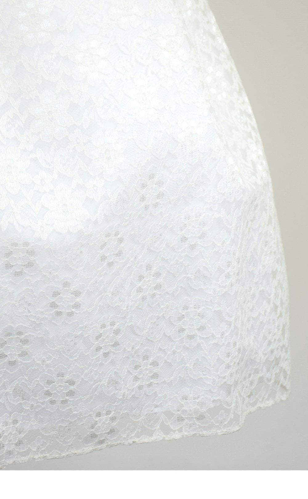 ピアノ発表会や結婚式にぴったりのカラーの女の子用キッズドレス。シンプルで美しいシルエットが魅力のAngel's Closetの子供ドレス レンタル商品（【レンタル】フラワーレースサテンリボン子供ドレス(CCD749)アイボリー）｜画像6