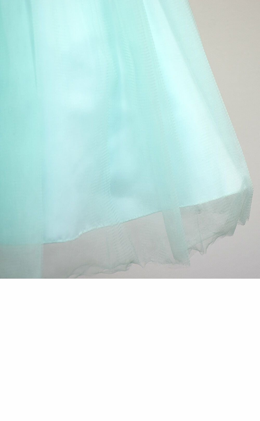 ピアノ発表会や結婚式にぴったりのカラーの女の子用キッズドレス。シンプルで美しいシルエットが魅力のAngel's Closetの子供ドレス レンタル商品（【レンタル】パールスパンコールスーパーエレガントチュール子供ドレス(cdc5008)ミント）｜画像6