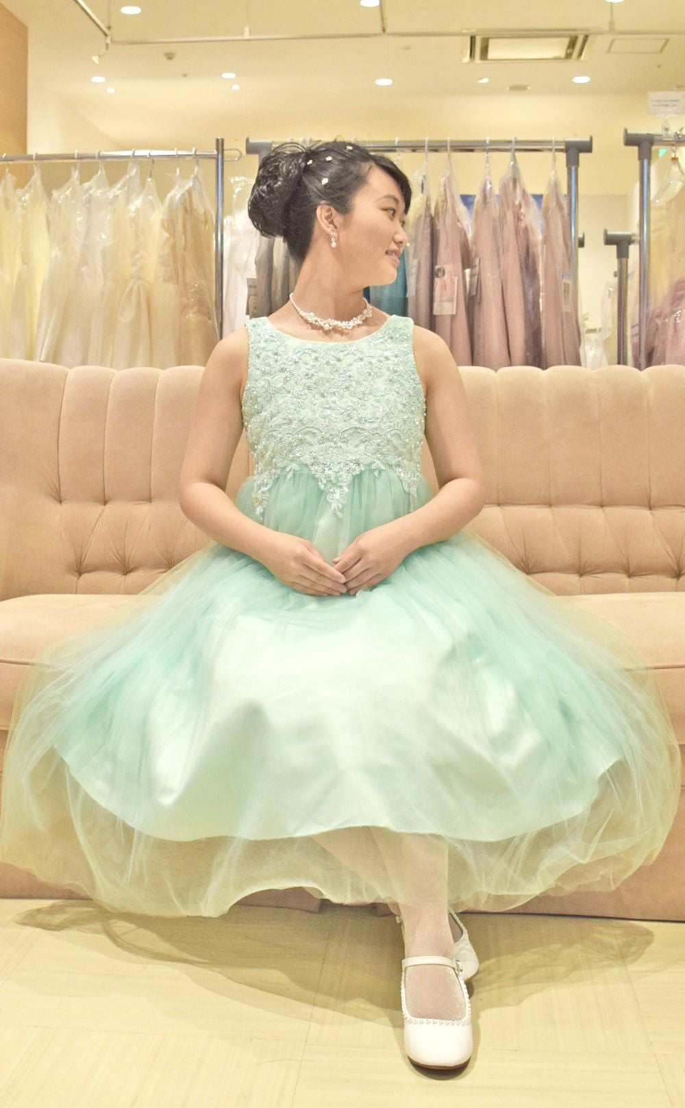 ピアノ発表会や結婚式にぴったりのカラーの女の子用キッズドレス。シンプルで美しいシルエットが魅力のAngel's Closetの子供ドレス レンタル商品（【レンタル】パールスパンコールスーパーエレガントチュール子供ドレス(cdc5008)ミント）｜画像14