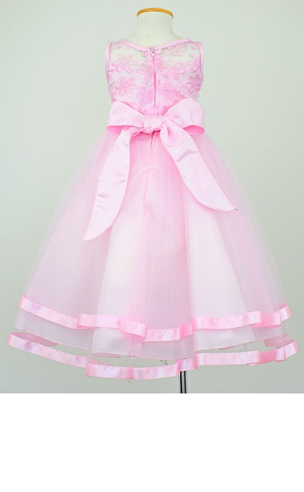 ピアノ発表会や結婚式にぴったりのピンクカラーの女の子用キッズドレス。シンプルで美しいシルエットが魅力のAngel's Closetの子供ドレス レンタル商品（【レンタル】ロマンス(rmc)ピンク）｜画像5