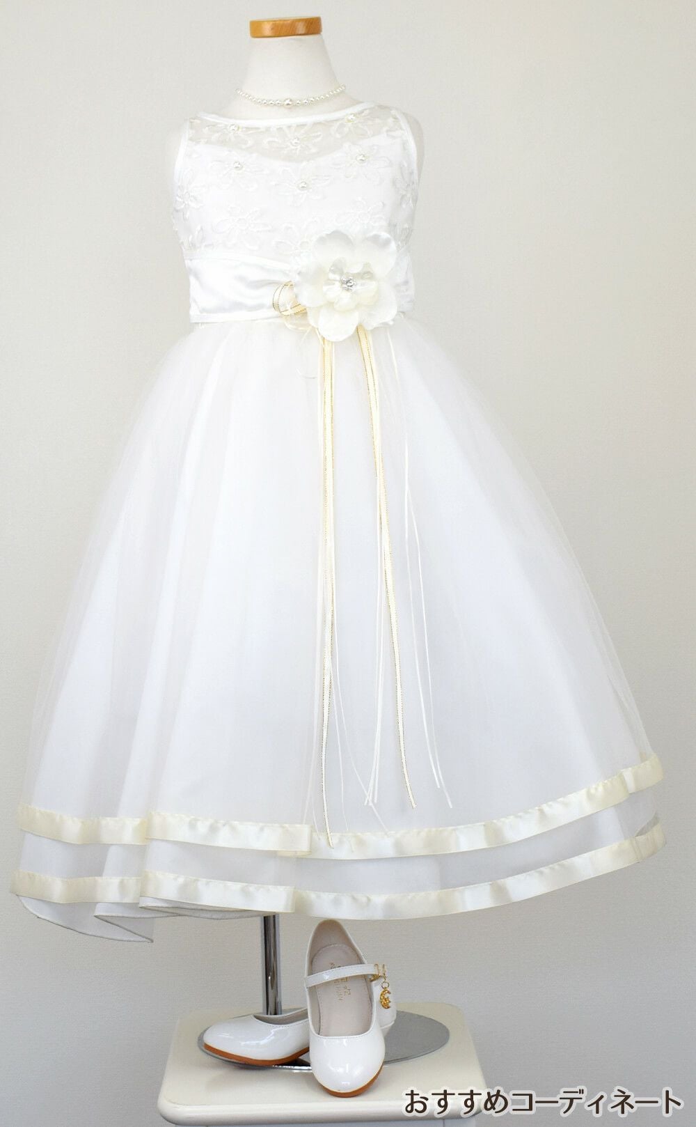 ピアノ発表会や結婚式にぴったりのライラックカラーの女の子用キッズドレス。シンプルで美しいシルエットが魅力のAngel's Closetの子供ドレス レンタル商品（【レンタル】ロマンス(rmc)ライラック）｜画像9