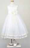 ピアノ発表会や結婚式にぴったりのホワイトカラーの女の子用キッズドレス。シンプルで美しいシルエットが魅力のAngel's Closetの子供ドレス レンタル商品（【レンタル】ロマンス(rmc)オフホワイト）｜画像9