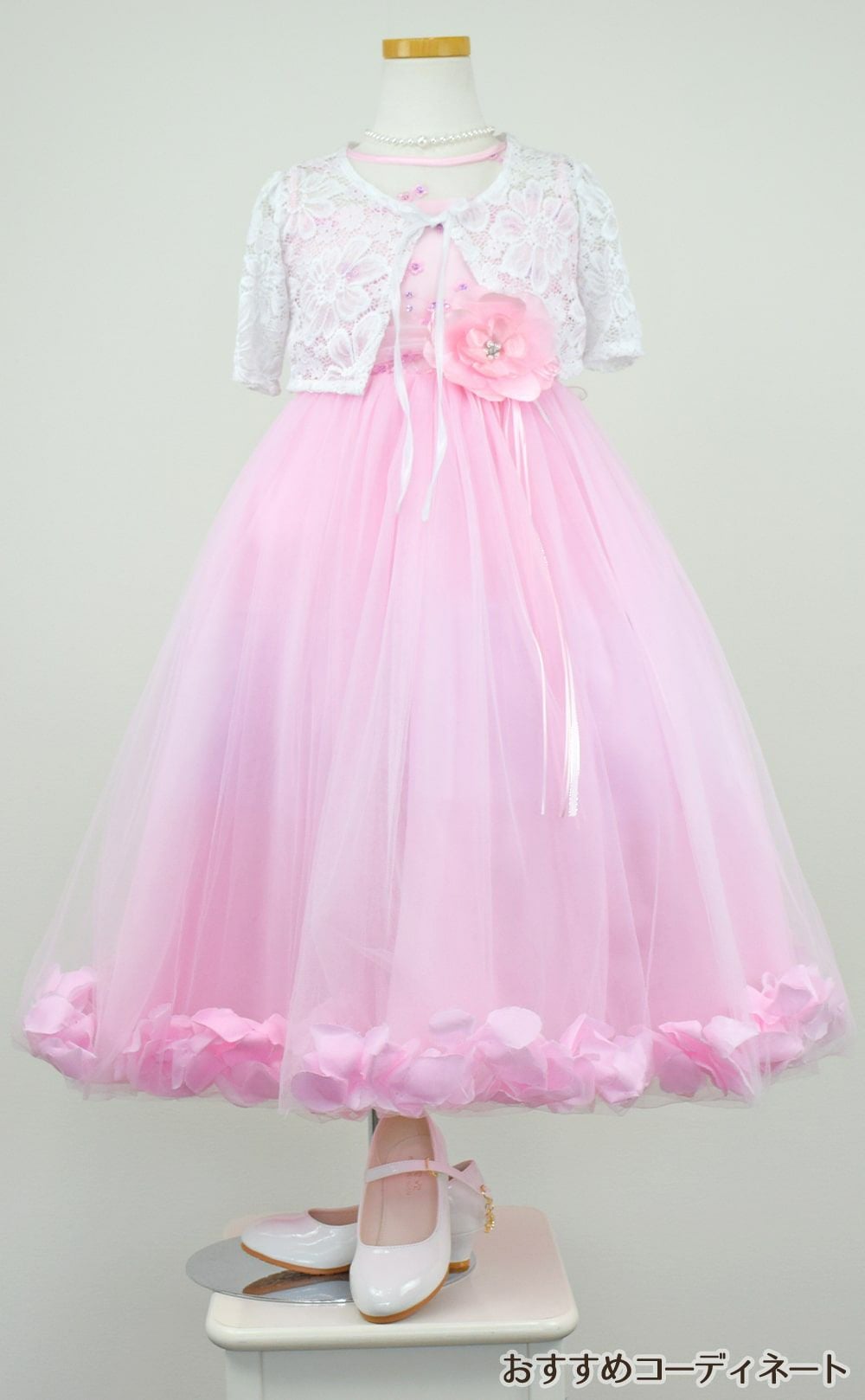 ピアノ発表会や結婚式にぴったりのピンクカラーの女の子用キッズドレス。シンプルで美しいシルエットが魅力のAngel's Closetの子供ドレス レンタル商品（【レンタル】フラワーペタルプリンセス子供ドレス(JK2925)ピンク）｜画像10