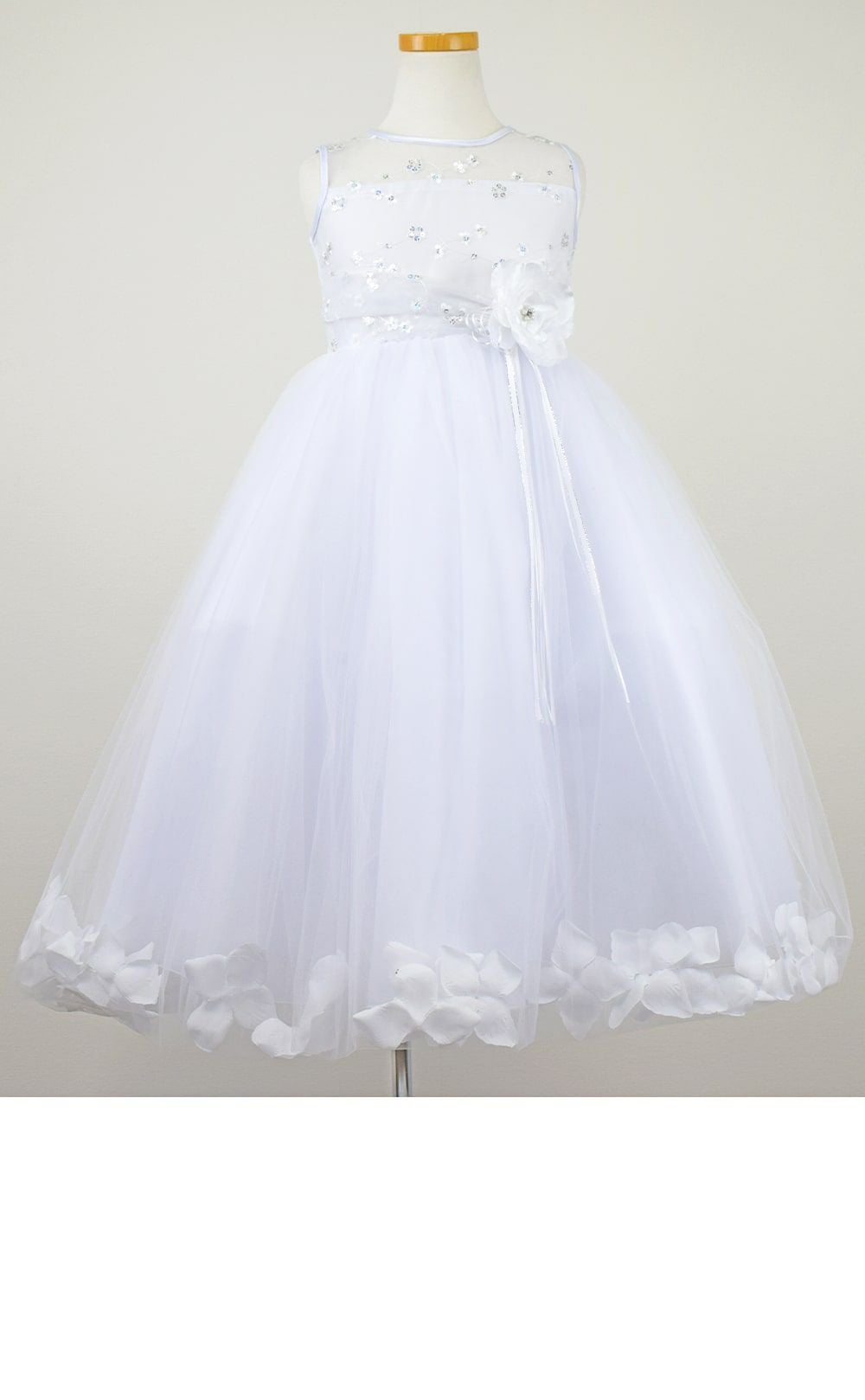 ピアノ発表会や結婚式にぴったりのホワイトカラーの女の子用キッズドレス。シンプルで美しいシルエットが魅力のAngel's Closetの子供ドレス レンタル商品（【レンタル】フラワーペタルプリンセス子供ドレス(JK2925)ピュアホワイト）｜画像3