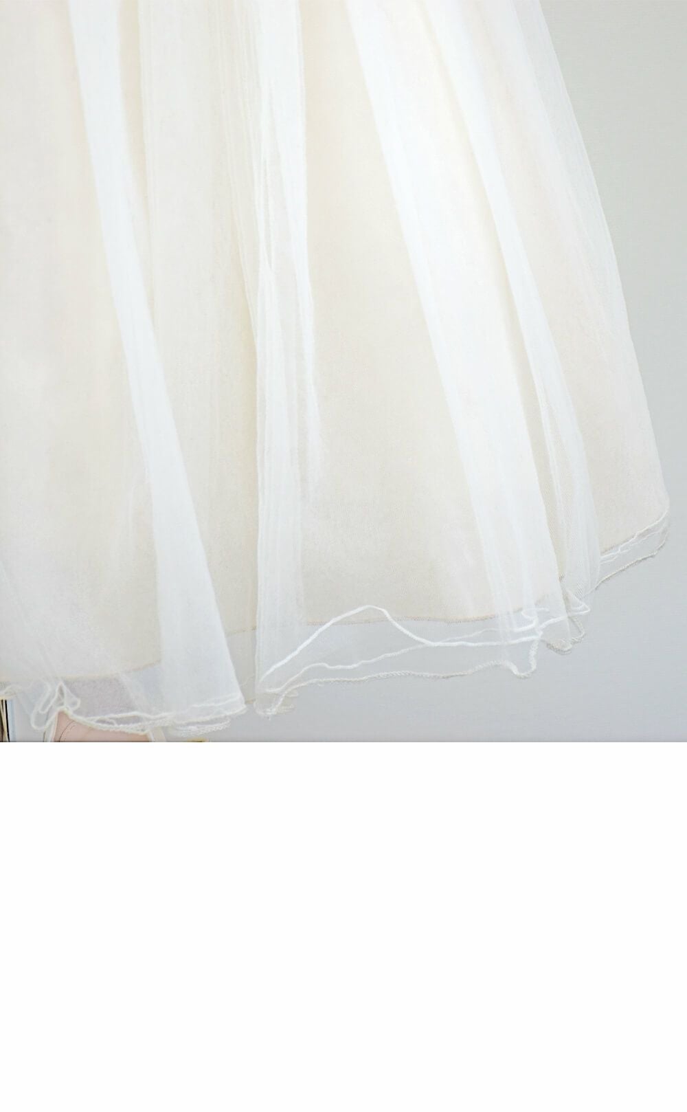 ピアノ発表会や結婚式にぴったりのカラーの女の子用キッズドレス。シンプルで美しいシルエットが魅力のAngel's Closetの子供ドレス レンタル商品（【レンタル】スクエアネックエリザベスサテン＆チュール子供ドレス(KD428)ビンテージローズ）｜画像6