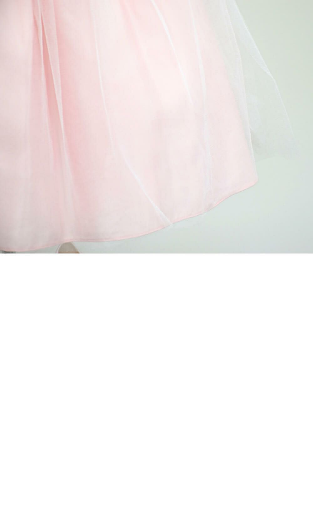 ピアノ発表会や結婚式にぴったりのピンクカラーの女の子用キッズドレス。シンプルで美しいシルエットが魅力のAngel's Closetの子供ドレス レンタル商品（【レンタル】エレガント刺繍メッシュ＆パールトリム子供ドレス(SK740)ペールピンク）｜画像6