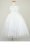 ピアノ発表会や結婚式にぴったりのカラーの女の子用キッズドレス。シンプルで美しいシルエットが魅力のAngel's Closetの子供ドレス レンタル商品（【レンタル】エレガントフラワーパッチ＆チュール子供ドレス(CCD771)アイボリー）｜画像3