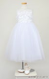 ピアノ発表会や結婚式にぴったりのホワイトカラーの女の子用キッズドレス。シンプルで美しいシルエットが魅力のAngel's Closetの子供ドレス レンタル商品（【レンタル】エレガントフラワーパッチ＆チュール子供ドレス(CCD771)ホワイト）｜画像9