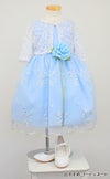 ピアノ発表会や結婚式にぴったりのブルーカラーの女の子用キッズドレス。シンプルで美しいシルエットが魅力のAngel's Closetの子供ドレス レンタル商品（【レンタル】サテン＆ブーケ柄刺繍オーガンジー子供ドレス(KD220)ブルー）｜画像10