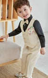 発表会やコンクールにぴったりのブラックカラーの男の子用フォーマルスーツ。シンプルで美しいシルエットが魅力のAngel's Closetの子供フォーマル レンタル商品（【レンタル】ダブルブレストベストスーツ（蝶ネクタイ）4点セット(YP153)アイボリー/ブラック）｜画像7