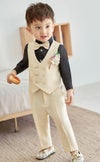 発表会やコンクールにぴったりのブラックカラーの男の子用フォーマルスーツ。シンプルで美しいシルエットが魅力のAngel's Closetの子供フォーマル レンタル商品（【レンタル】ダブルブレストベストスーツ（蝶ネクタイ）4点セット(YP153)アイボリー/ブラック）｜画像10