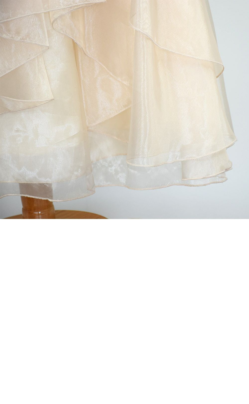 ピアノ発表会や結婚式にぴったりのカラーの女の子用キッズドレス。シンプルで美しいシルエットが魅力のAngel's Closetの子供ドレス レンタル商品（【レンタル】スパークリートップ＆オーガンジーレイヤー子供ドレス(JK3811)タープ）｜画像6