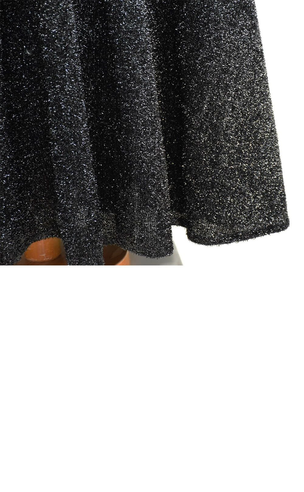 ピアノ発表会や結婚式にぴったりのブラックカラーの女の子用キッズドレス。シンプルで美しいシルエットが魅力のAngel's Closetの子供ドレス レンタル商品（【レンタル】ブラックベルベット＆煌めくＡラインロングドレス※ウエストリボン結び型(YP157)ブラック）｜画像6