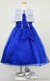 ピアノ発表会や結婚式にぴったりのブルーカラーの女の子用キッズドレス。シンプルで美しいシルエットが魅力のAngel's Closetの子供ドレス レンタル商品（【レンタル】レース＆メタル刺繍オーガンジー子供ドレス（リボンコサージュ付）(CC2461)ロイヤルブルー）｜画像9