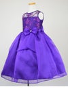 ピアノ発表会や結婚式にぴったりのカラーの女の子用キッズドレス。シンプルで美しいシルエットが魅力のAngel's Closetの子供ドレス レンタル商品（【レンタル】レース＆メタル刺繍オーガンジー子供ドレス（リボンコサージュ付）(CC2461)パープル）｜画像4