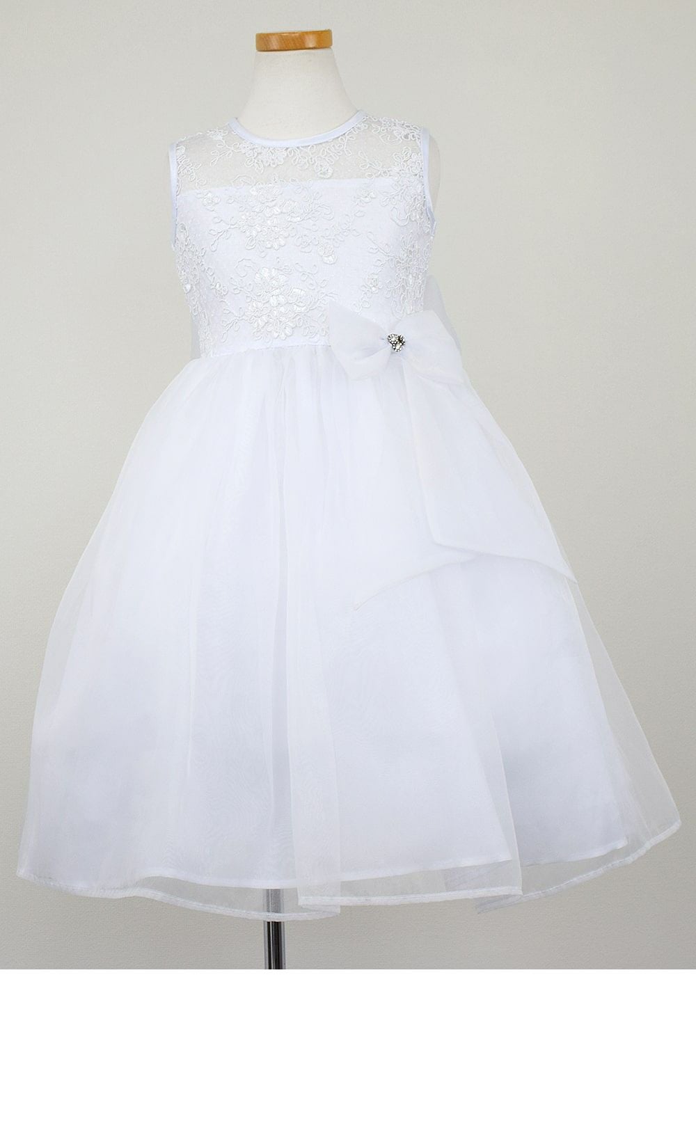 ピアノ発表会や結婚式にぴったりのホワイトカラーの女の子用キッズドレス。シンプルで美しいシルエットが魅力のAngel's Closetの子供ドレス レンタル商品（【レンタル】レース＆メタル刺繍オーガンジー子供ドレス（リボンコサージュ付）(CC2461)ホワイト）｜画像3