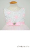 ピアノ発表会や結婚式にぴったりのピンクカラーの女の子用キッズドレス。シンプルで美しいシルエットが魅力のAngel's Closetの子供ドレス レンタル商品（【レンタル】フローラルサテンリボン刺繍イリュージョン子供ドレス(KD365)ピンク）｜画像7