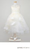 ピアノ発表会や結婚式にぴったりのホワイトカラーの女の子用キッズドレス。シンプルで美しいシルエットが魅力のAngel's Closetの子供ドレス レンタル商品（【レンタル】フラワー刺繍＆ウェーブチュールロング子供ドレス(YP135)オフホワイト）｜画像8