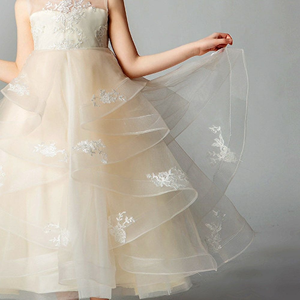 ピアノ発表会や結婚式にぴったりのホワイトカラーの女の子用キッズドレス。シンプルで美しいシルエットが魅力のAngel's Closetの子供ドレス レンタル商品（【レンタル】フラワー刺繍＆ウェーブチュールロング子供ドレス(YP135)オフホワイト）｜画像15