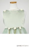 ピアノ発表会や結婚式にぴったりのカラーの女の子用キッズドレス。シンプルで美しいシルエットが魅力のAngel's Closetの子供ドレス レンタル商品（【レンタル】サテン＆シャイニーオーガンジー子供ドレスサニー(KD149)セージ）｜画像7