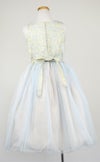 ピアノ発表会や結婚式にぴったりのブルーカラーの女の子用キッズドレス。シンプルで美しいシルエットが魅力のAngel's Closetの子供ドレス レンタル商品（【レンタル】オーネイトジャガード＆マルチトーンチュール子供ドレス(SK671)ブルー）｜画像5