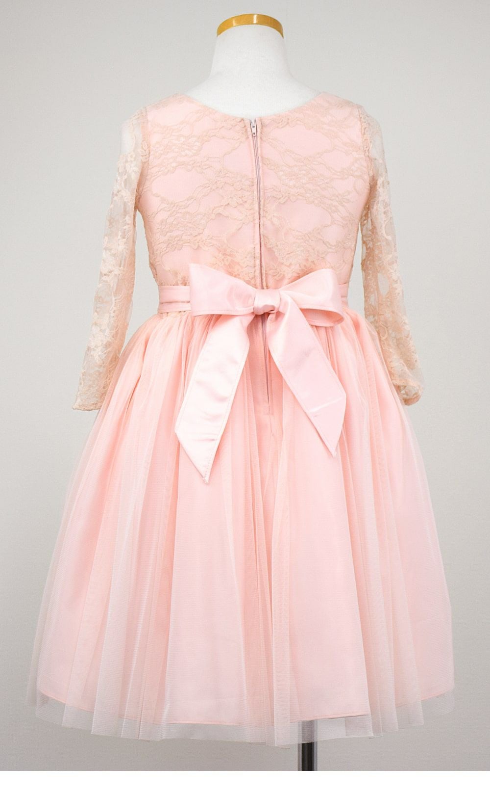 ピアノ発表会や結婚式にぴったりのピンクカラーの女の子用キッズドレス。シンプルで美しいシルエットが魅力のAngel's Closetの子供ドレス レンタル商品（【レンタル】レーススリーブチュールスカート子供ドレス(SK599)ピンク）｜画像5