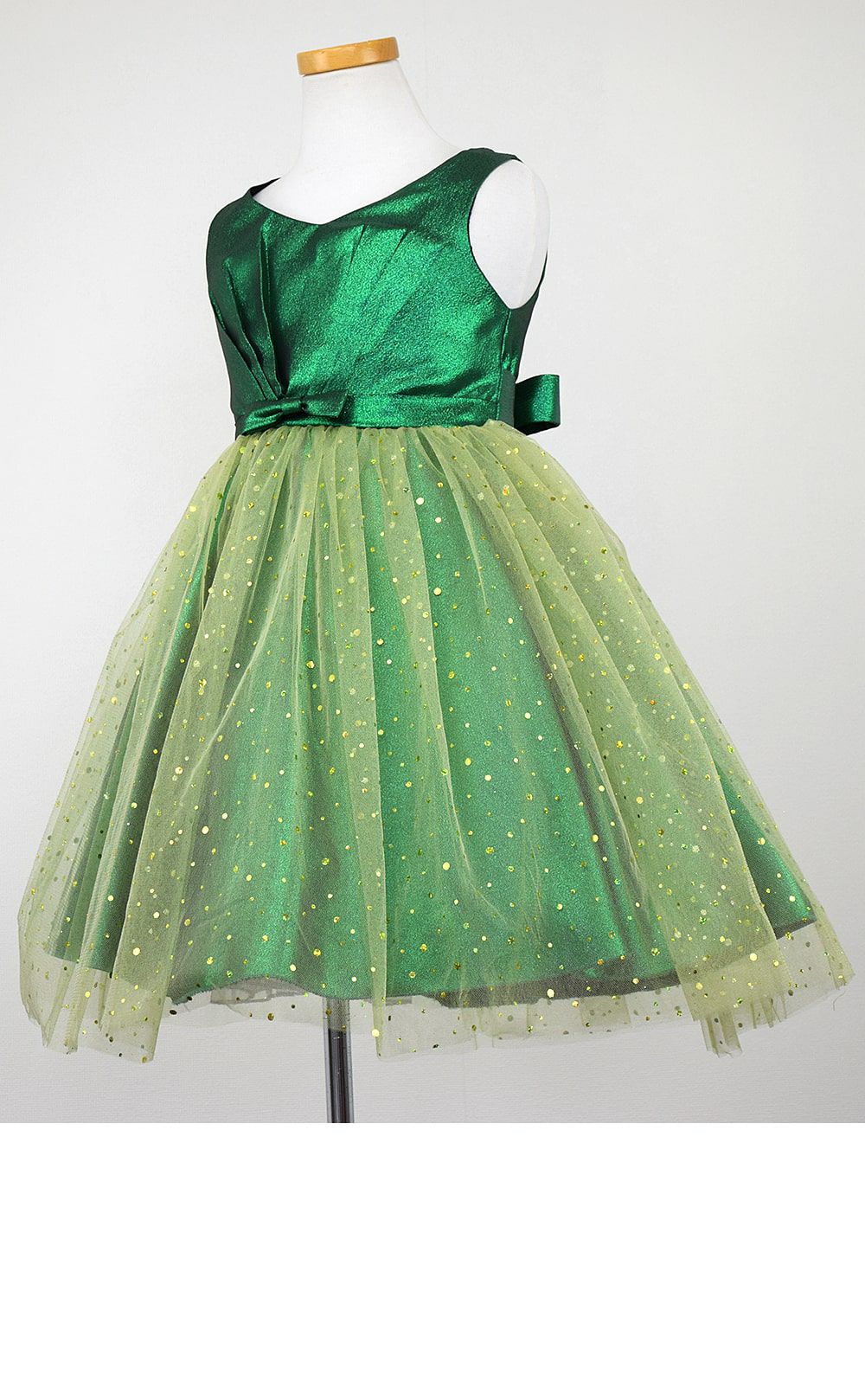 ピアノ発表会や結婚式にぴったりのカラーの女の子用キッズドレス。シンプルで美しいシルエットが魅力のAngel's Closetの子供ドレス レンタル商品（【レンタル】スパークリーチュールドレス(KD352)セージグリーン）｜画像4