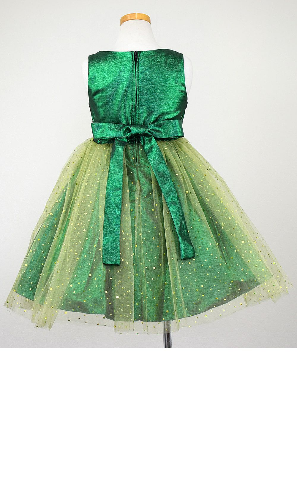 ピアノ発表会や結婚式にぴったりのカラーの女の子用キッズドレス。シンプルで美しいシルエットが魅力のAngel's Closetの子供ドレス レンタル商品（【レンタル】スパークリーチュールドレス(KD352)セージグリーン）｜画像5