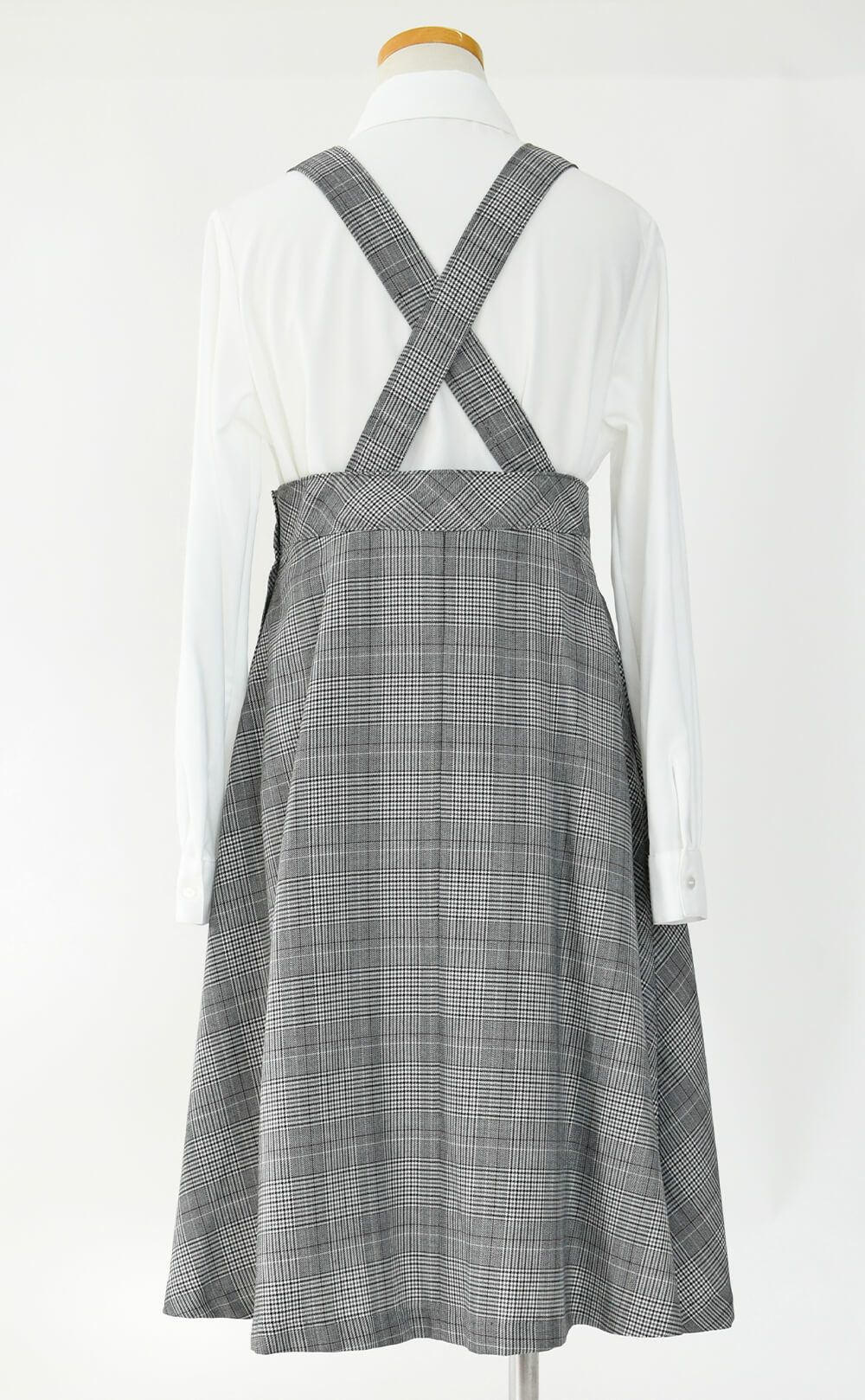 特別な日にぴったりのネイビーカラーの男の子用フォーマルスーツ。シンプルで美しいシルエットが魅力のAngel's Closetの子供フォーマル レンタル商品（【レンタル】ショートジャケットハイウエストスカートスーツ5点セット(CAT422503)ネイビー）｜画像8