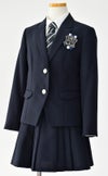 特別な日にぴったりのネイビーカラーの男の子用フォーマルスーツ。シンプルで美しいシルエットが魅力のAngel's Closetの子供フォーマル レンタル商品（【レンタル】プリーツスカートスーツ5点セット(CAT672591)ネイビー）｜画像4