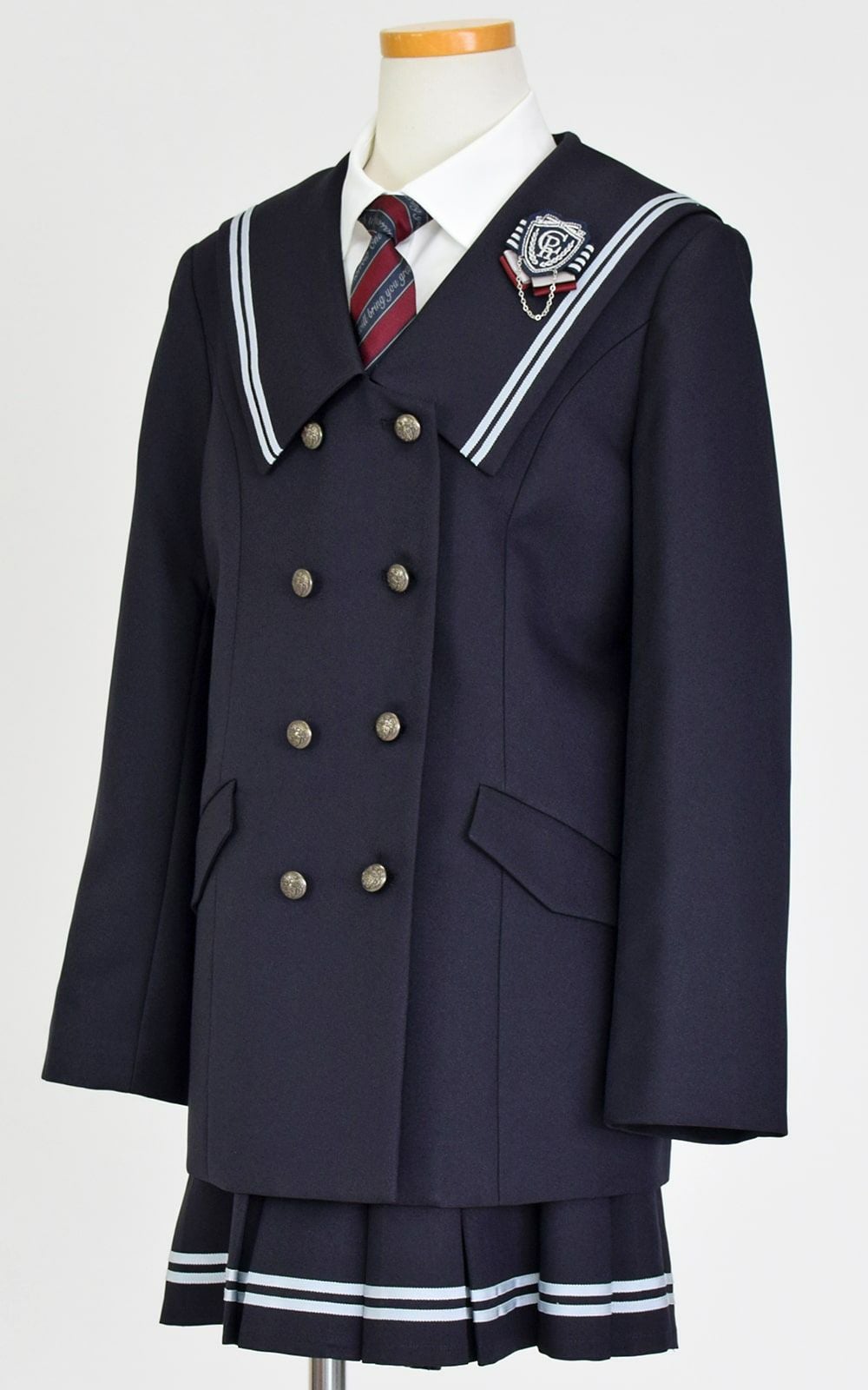 特別な日にぴったりのネイビーカラーの男の子用フォーマルスーツ。シンプルで美しいシルエットが魅力のAngel's Closetの子供フォーマル レンタル商品（【レンタル】セーラービッグカラースーツ(CAT742568)ネイビー）｜画像4