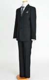 特別な日にぴったりのブラックカラーの男の子用フォーマルスーツ。シンプルで美しいシルエットが魅力のAngel's Closetの子供フォーマル レンタル商品（【レンタル】2つ釦ストライプスーツ5点セット(CAT545610)ブラック）｜画像4
