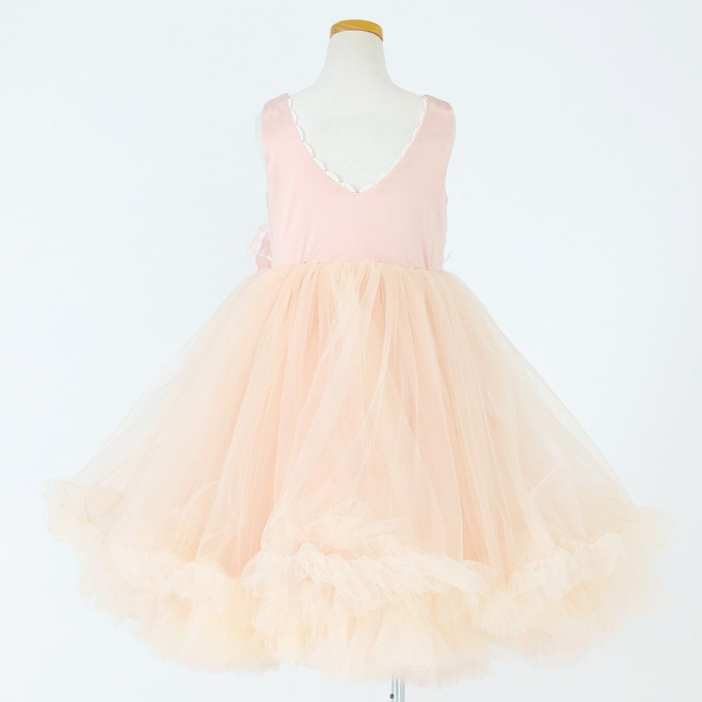 ピアノ発表会や結婚式にぴったりのピンクカラーの女の子用キッズドレス。シンプルで美しいシルエットが魅力のAngel's Closetの子供ドレス レンタル商品（【レンタル】ティアードチュール＆ラージローズドレス(YP220)ピンク）｜画像4