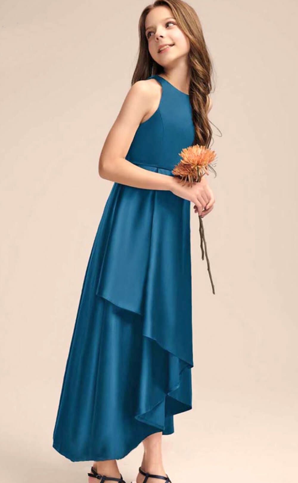 ピアノ発表会や結婚式にぴったりのカラーの女の子用キッズドレス。シンプルで美しいシルエットが魅力のAngel's Closetの子供ドレス レンタル商品（【レンタル】ハイ＆ローカスケードサテンロングドレス（YP223） ピーコック）｜画像13