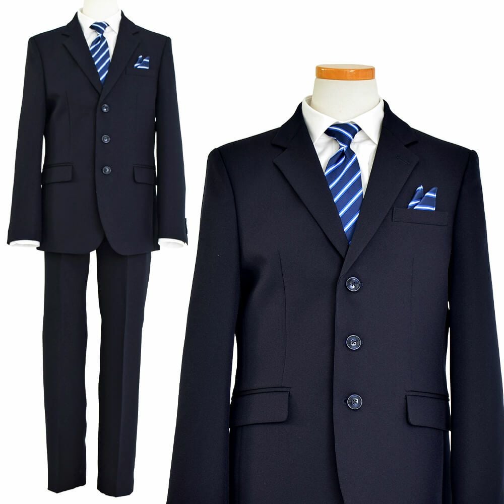 特別な日にぴったりのネイビーカラーの男の子用フォーマルスーツ。シンプルで美しいシルエットが魅力のAngel's Closetの子供フォーマル レンタル商品（【レンタル】レジメンタルタイ3つボタンベーシックスーツ4点セット(CAT555611) ネイビー）｜画像2